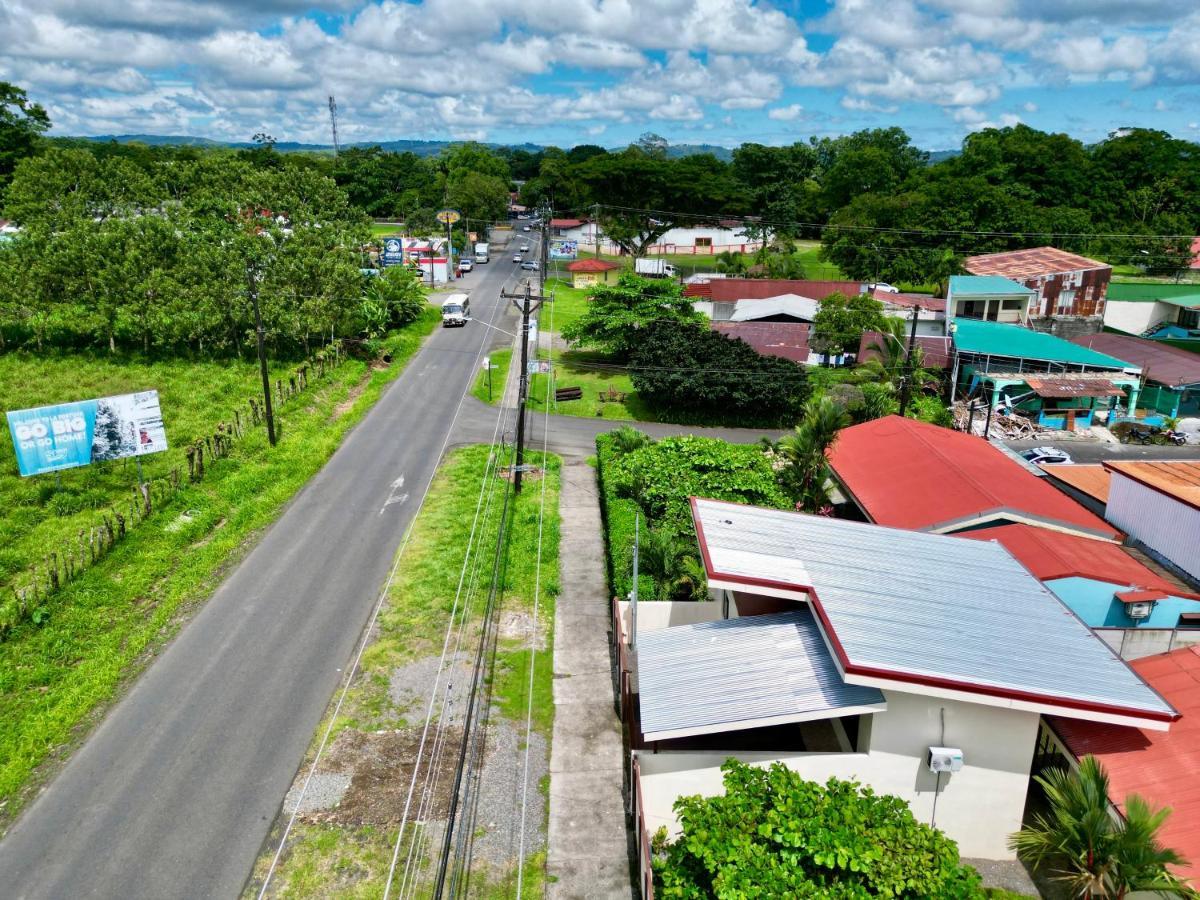 Oasis Arenal Villa Downtown Arenal Volcano View La Fortuna Exteriör bild